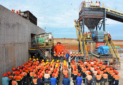 紫金矿业非洲又创新奇迹 刚果（金）铜（钴）矿湿法厂9个月建成投产