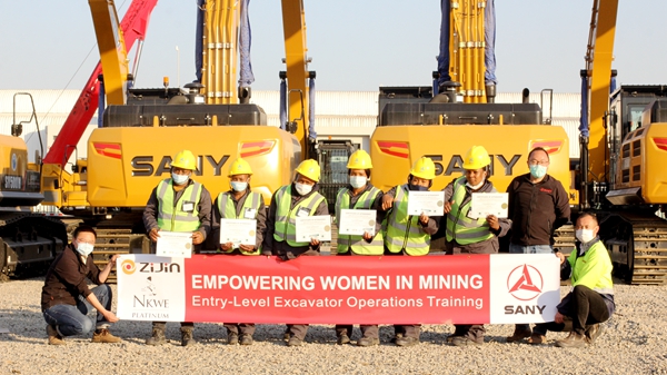 恩科维举办“妇女月”系列活动赋权矿业女性