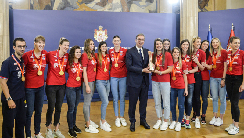 紫金矿业赠30万欧元为塞尔维亚女排世锦赛夺冠喝彩